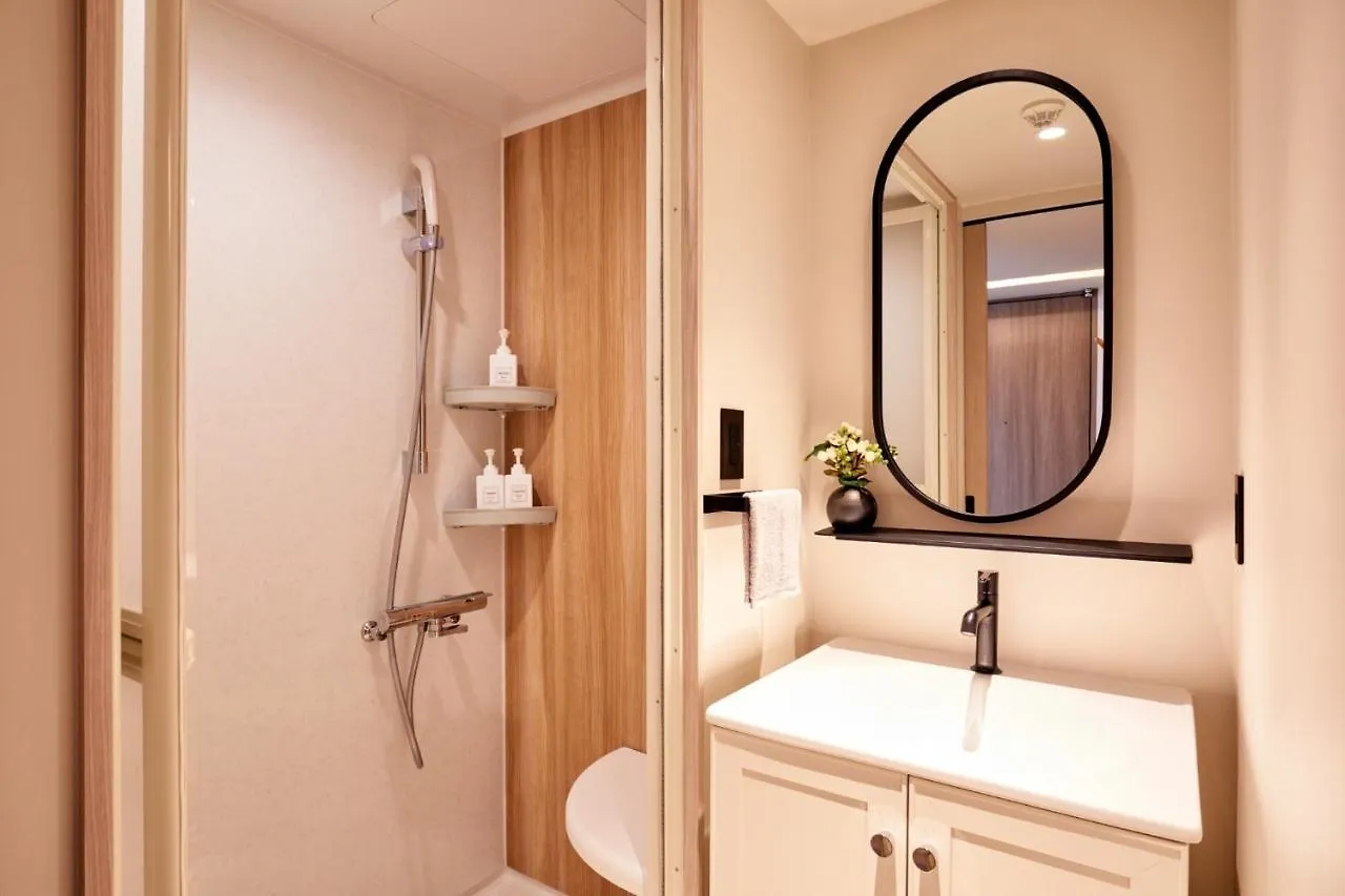 Livegrace Mabuji Park Hotel - Vacation Stay 51965V Tokyo